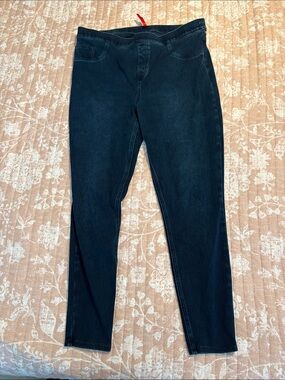 Women’s Dark Blue Stretch Jeans - Classic Slim Fit